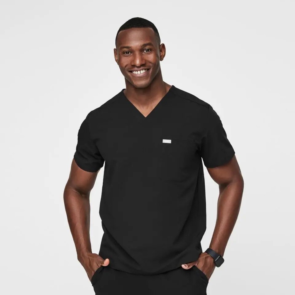 FIGS Men Leon Scrub Top Black V-Neck Technical Collection XL